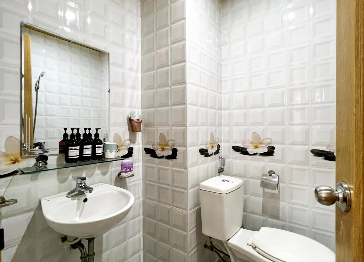 Song Apartment - Seaside Retreat Da Nang 0*,  Vietnam