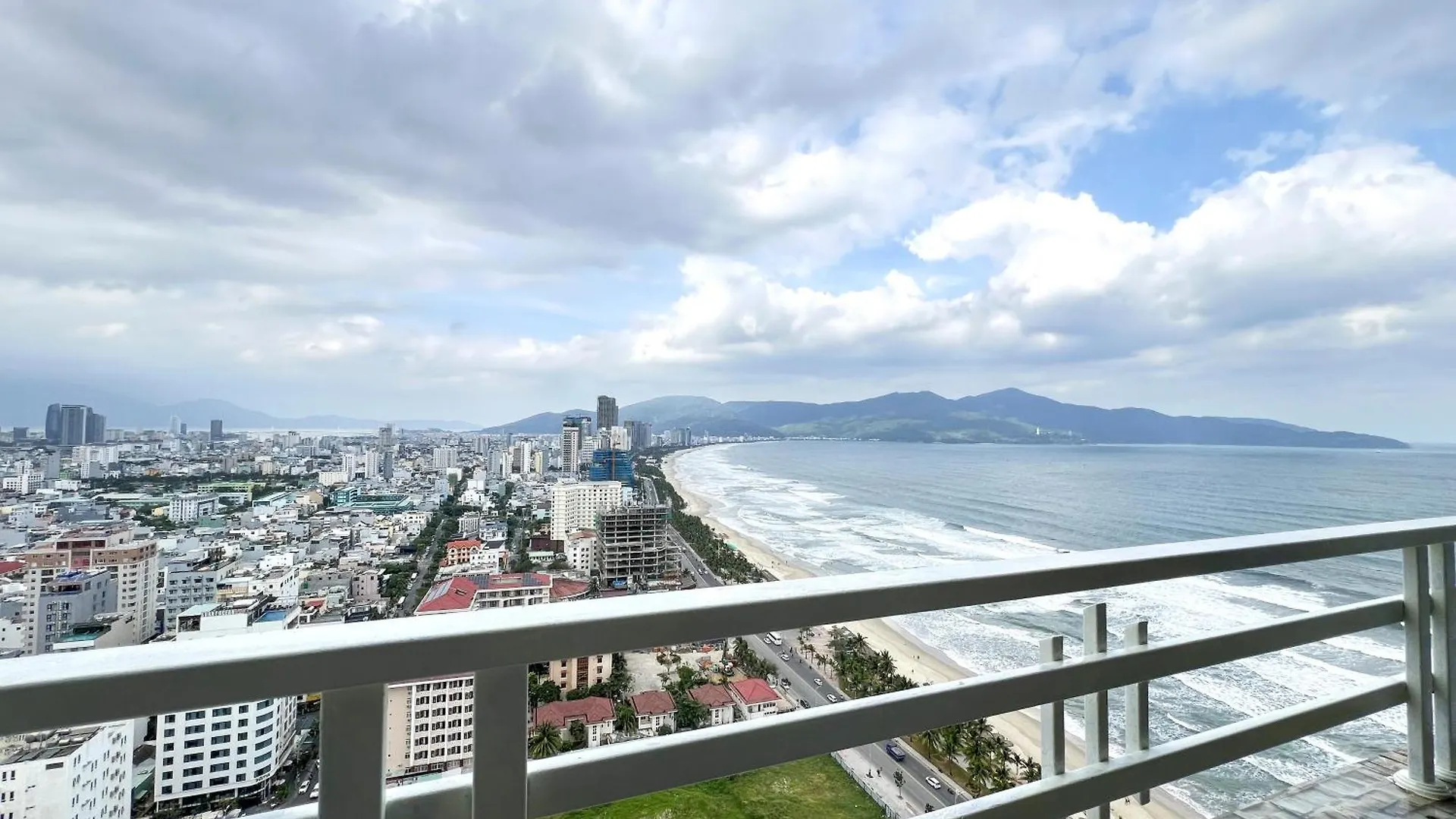 Song Apartment - Seaside Retreat Da Nang